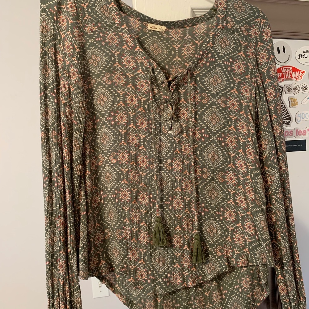 Hollister blouse